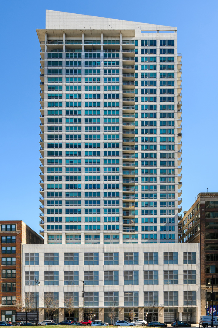 701 S Wells Street 804
