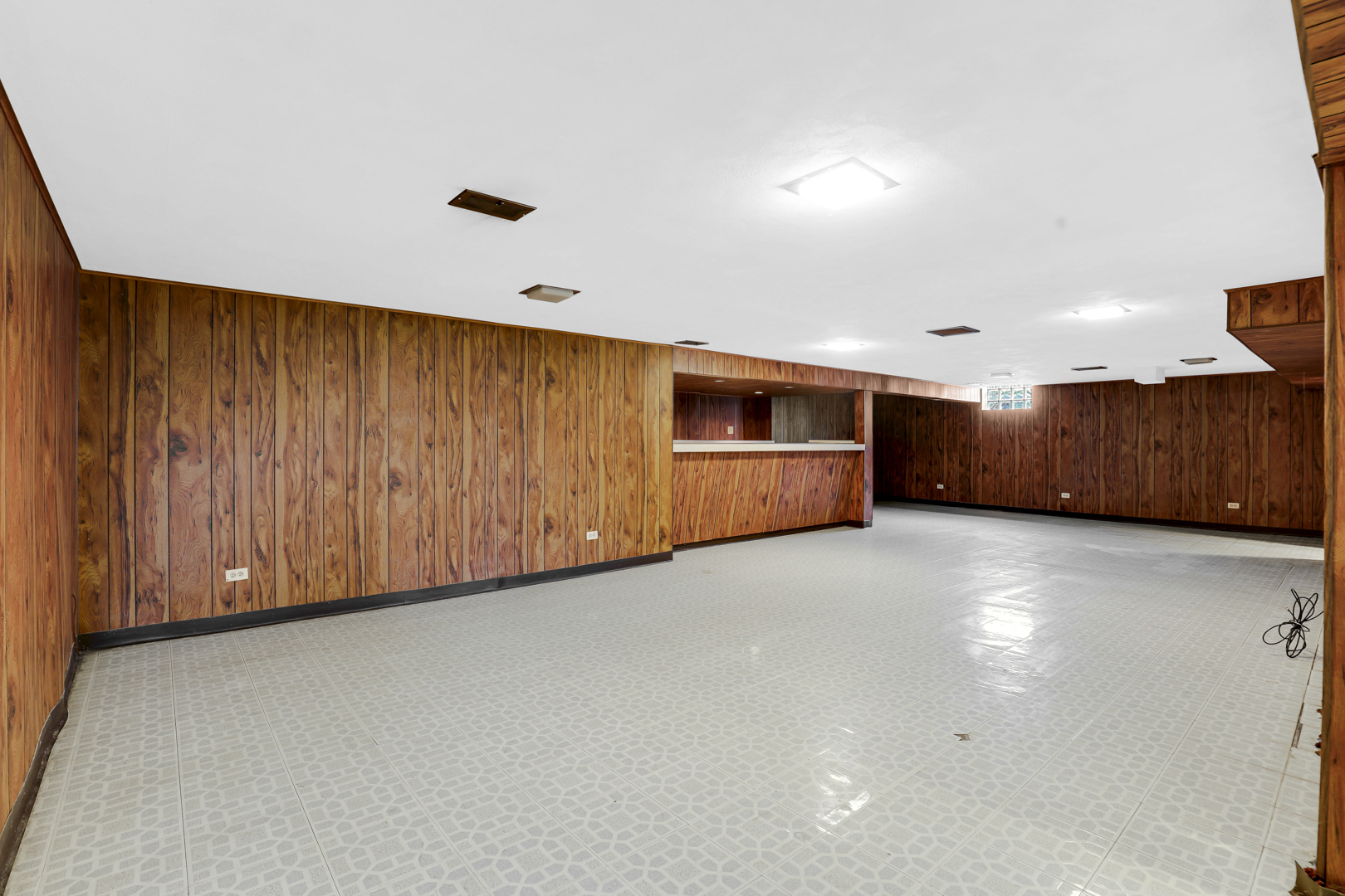270 Crescent Drive Property Photo 17