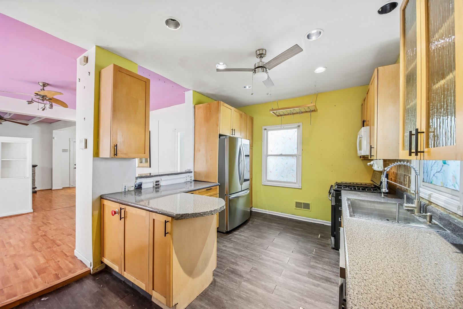 3819 N Kilpatrick Avenue Property Photo 14