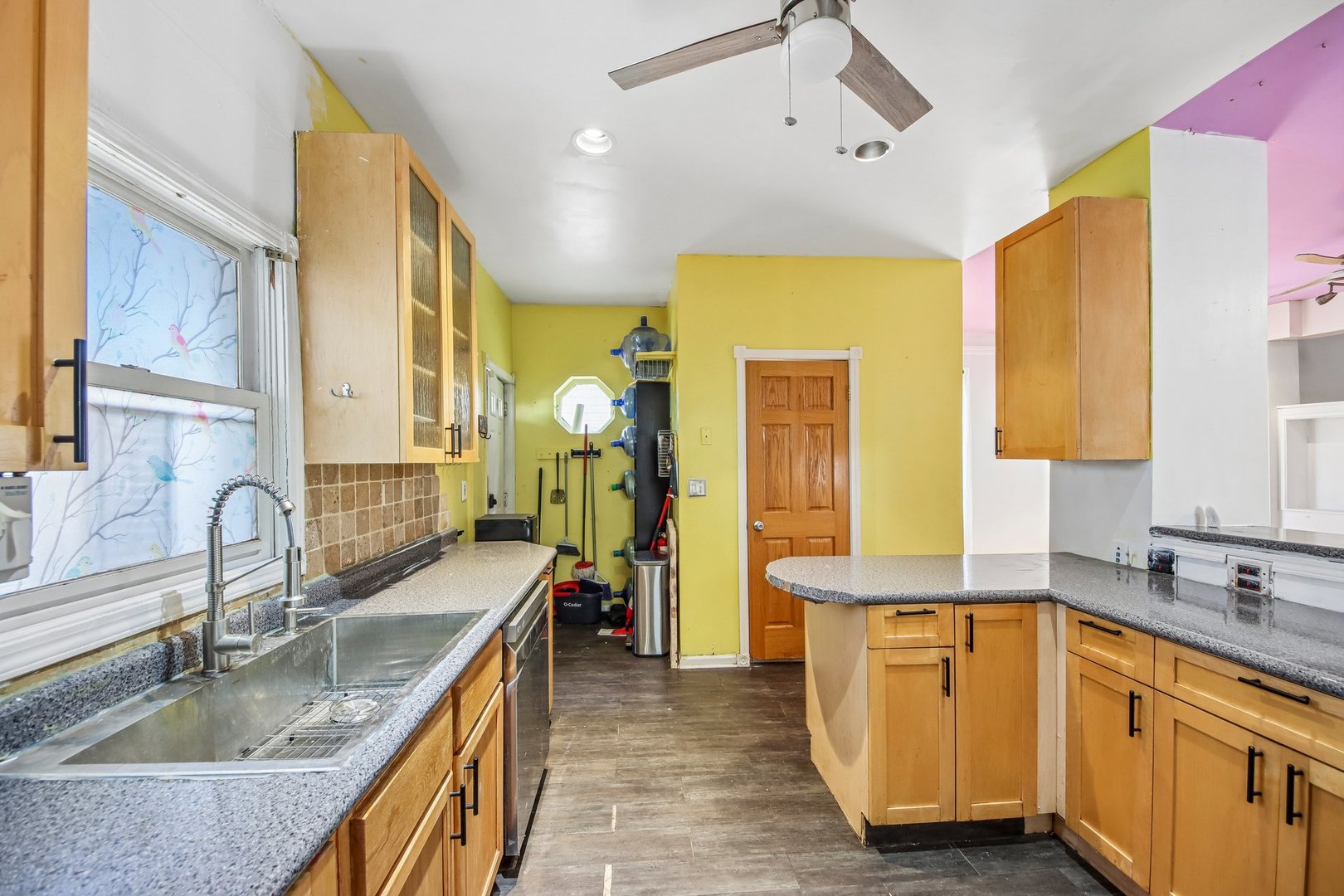 3819 N Kilpatrick Avenue Property Photo 17