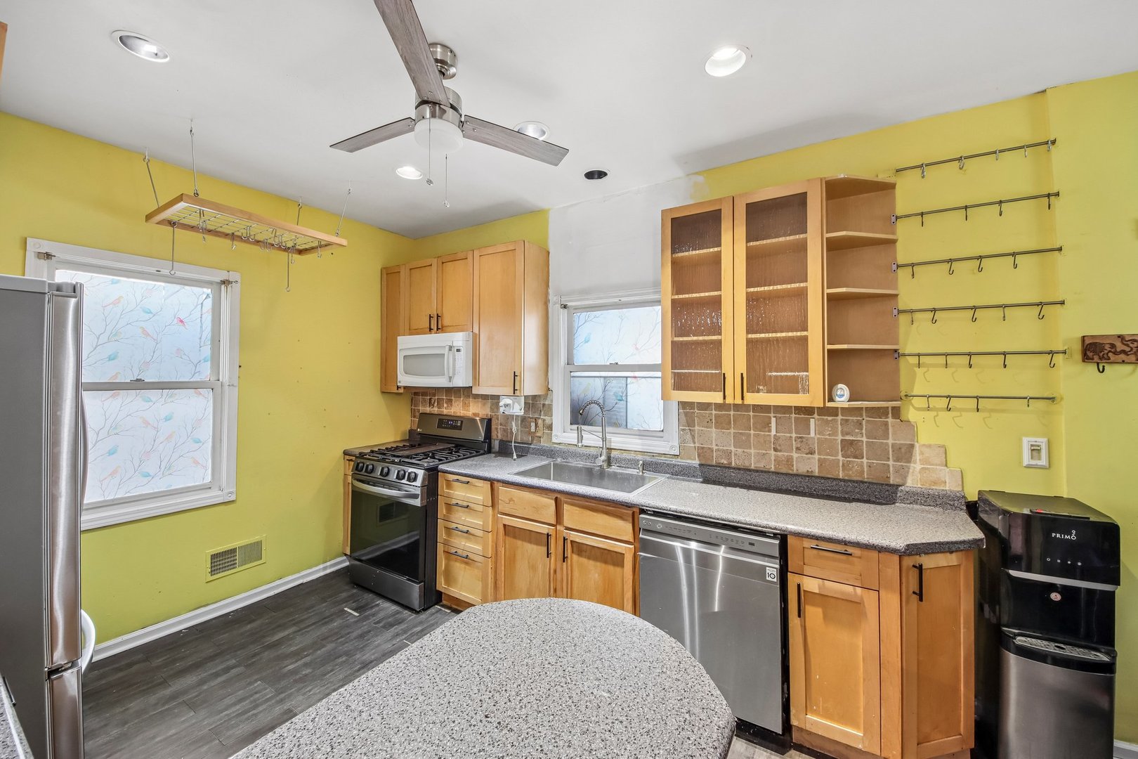 3819 N Kilpatrick Avenue Property Photo 19