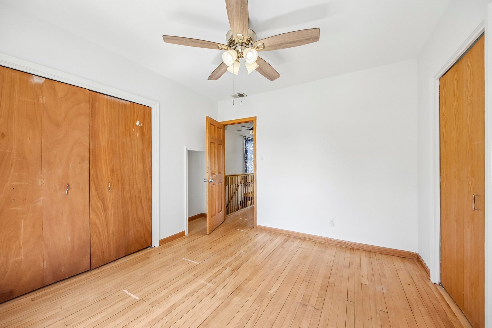 3819 N Kilpatrick Avenue Property Photo 33