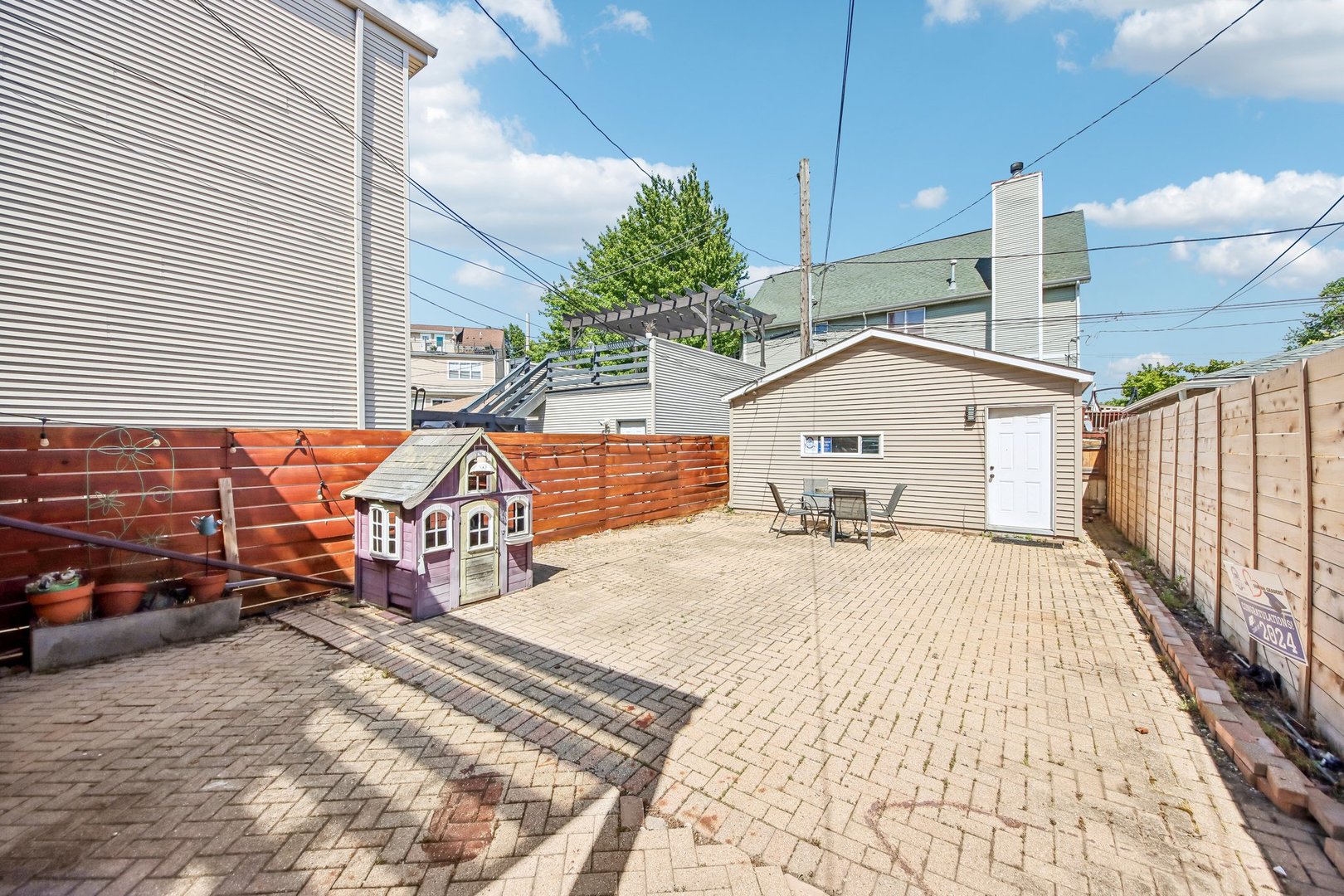 3819 N Kilpatrick Avenue Property Photo 45