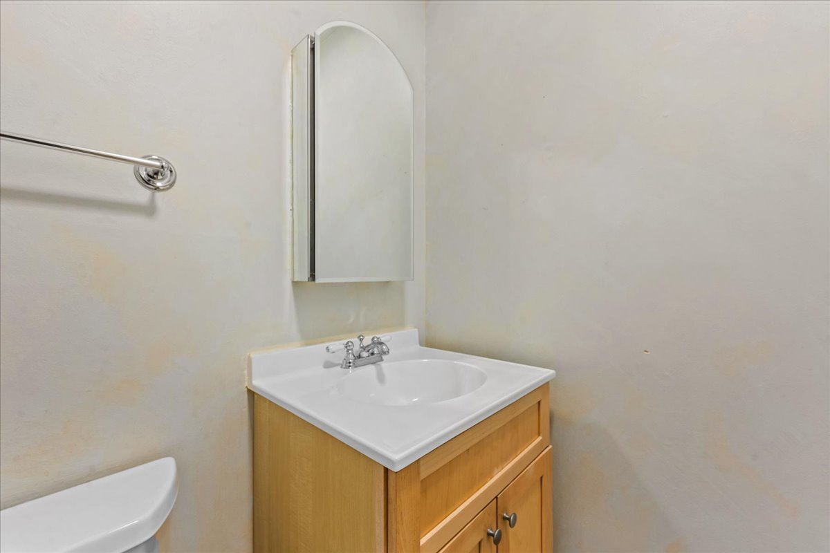 8713 N National Avenue Property Photo 8