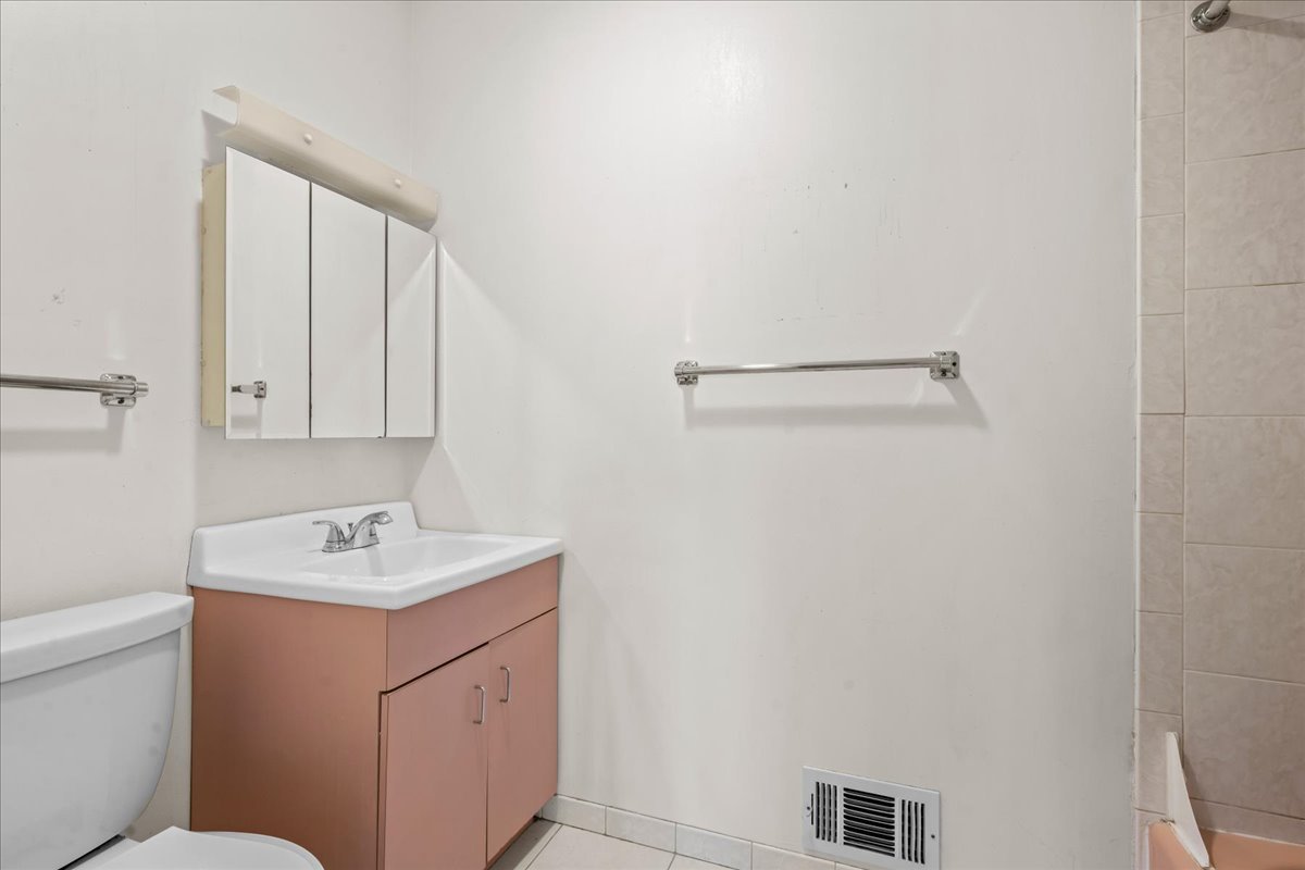 8713 N National Avenue Property Photo 13