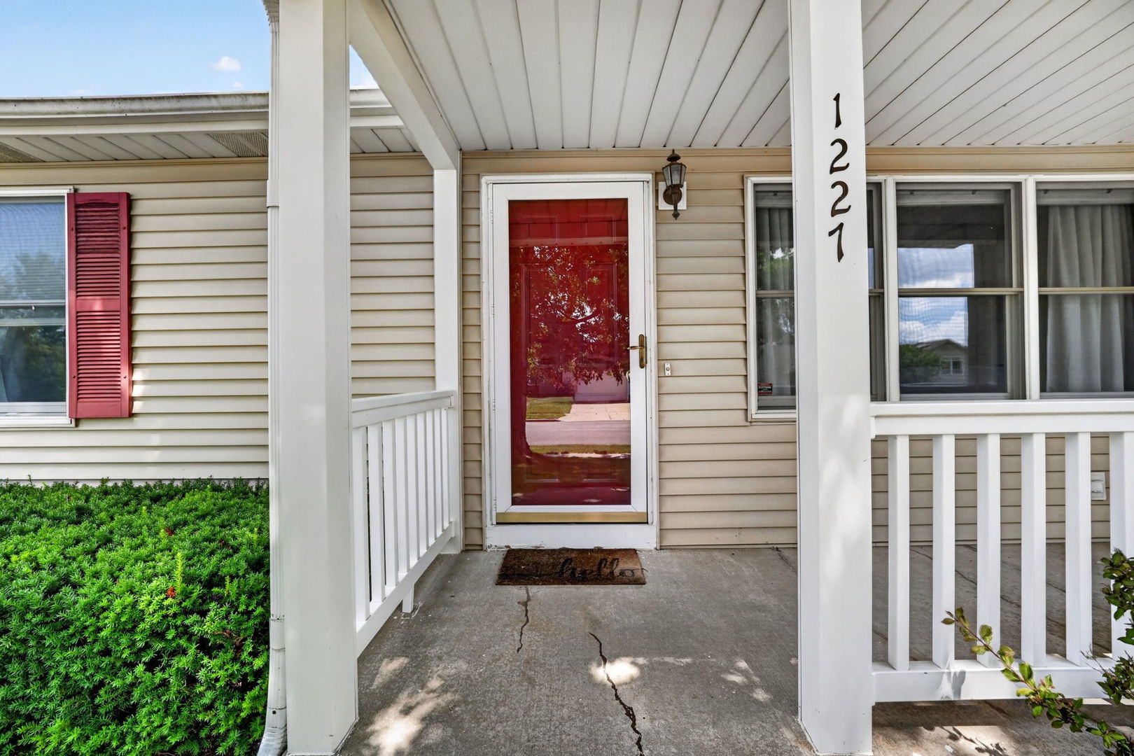 1227 University Drive Property Photo 8