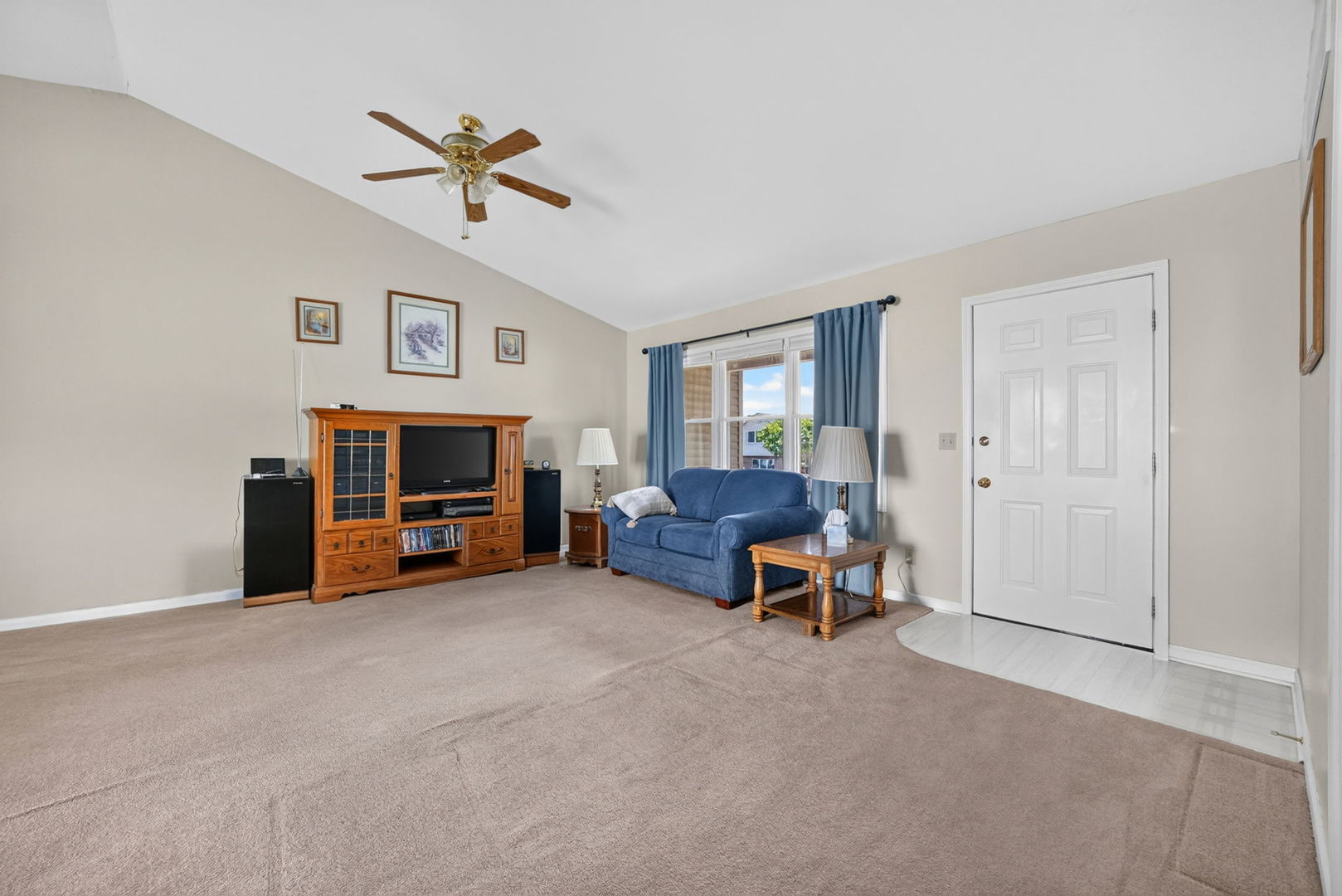 1227 University Drive Property Photo 11