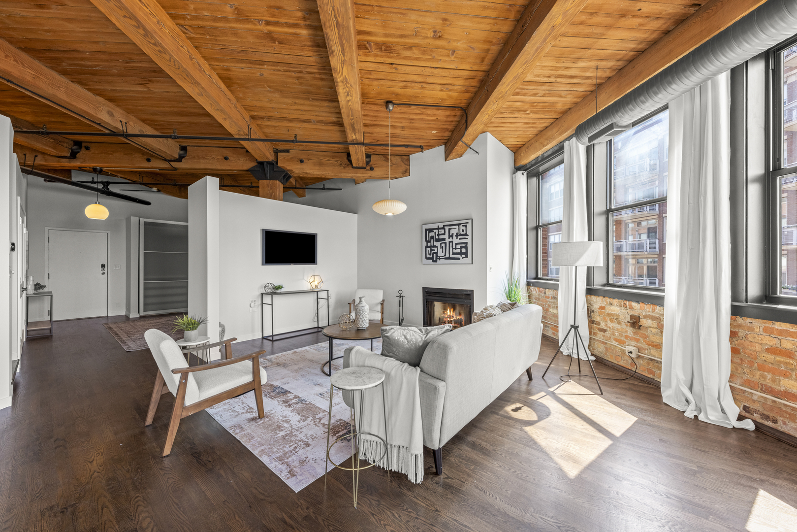 913 W Van Buren Street 5d Property Photo 10