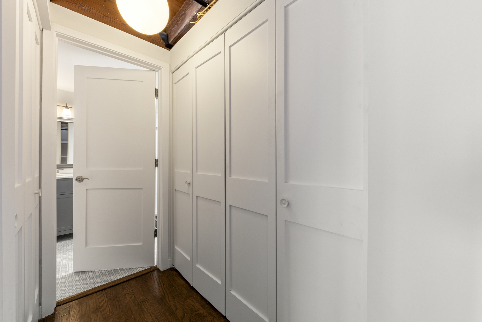 913 W Van Buren Street 5d Property Photo 18