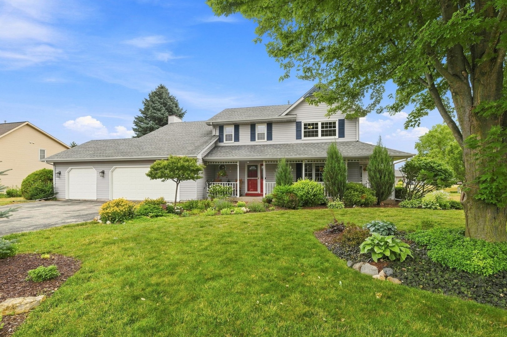 5829 Winstar Lane Property Photo 1