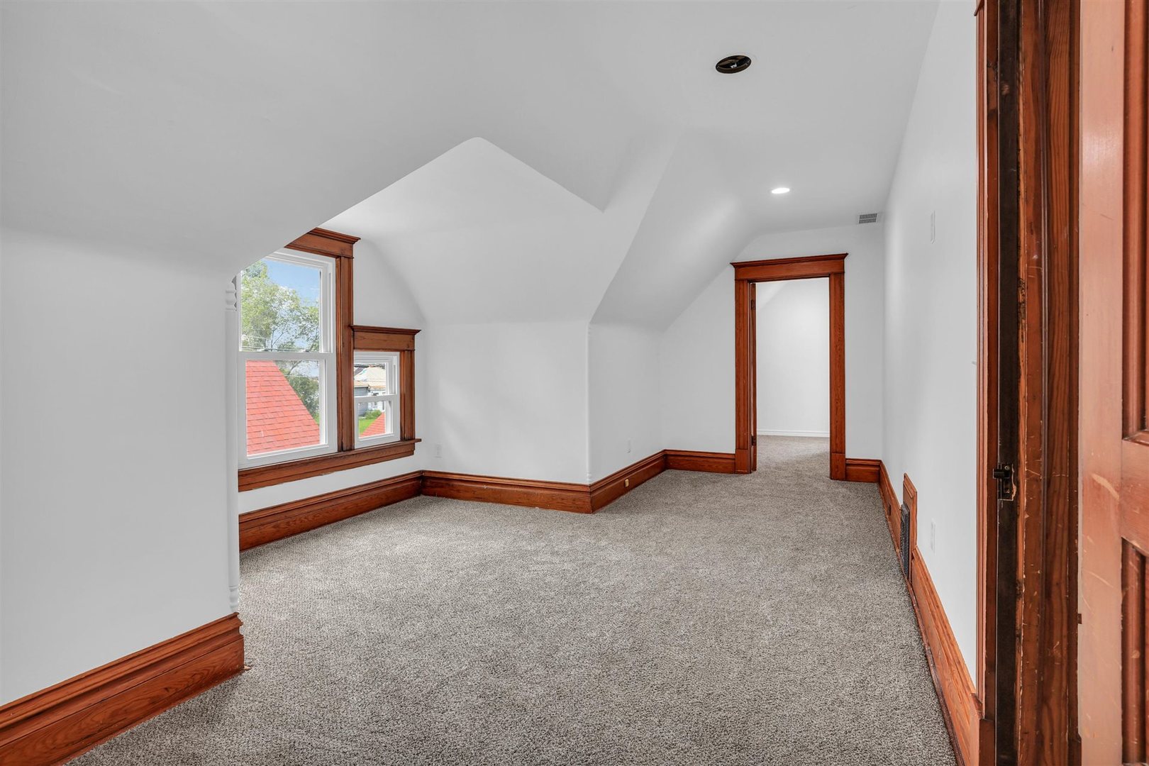 202 E Daggy Street Property Photo 7