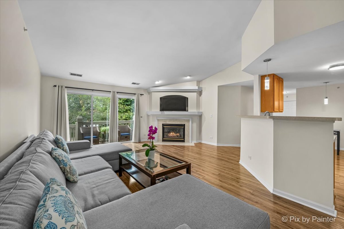 2115 Vanderbilt Drive Property Photo 4