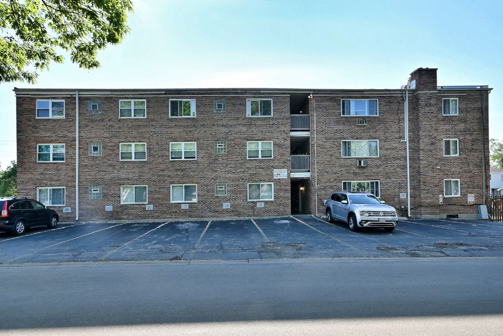 600 S York Street 2b Property Photo 18