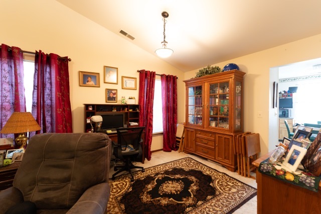 737 W Streamwood Boulevard B Property Photo 7