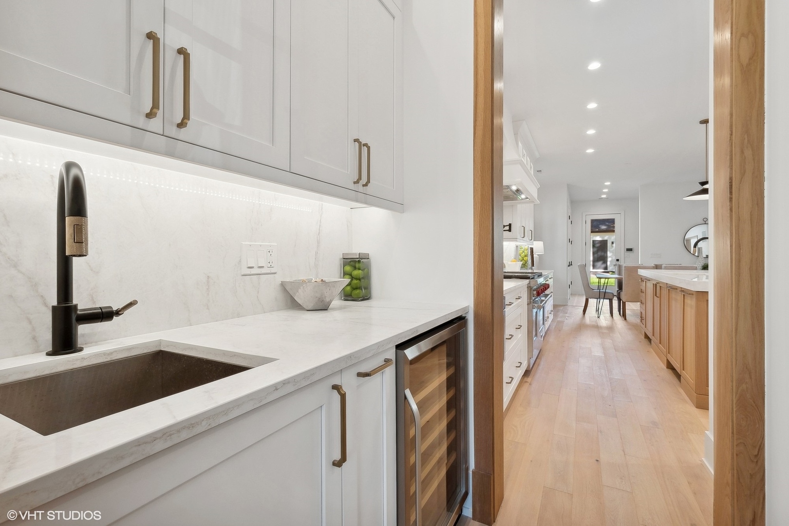 437 Jefferson Avenue Property Photo 18