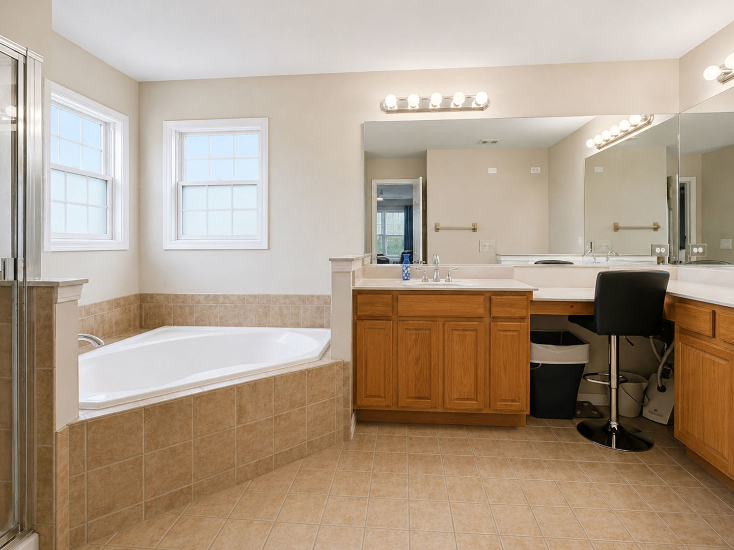 520 Barton Creek Drive Property Photo 16