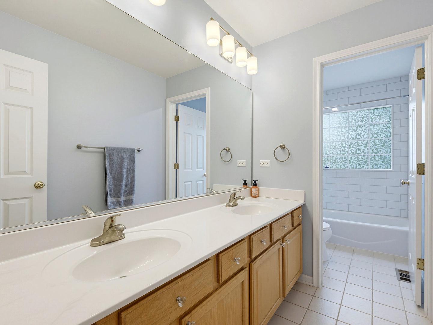 520 Barton Creek Drive Property Photo 19