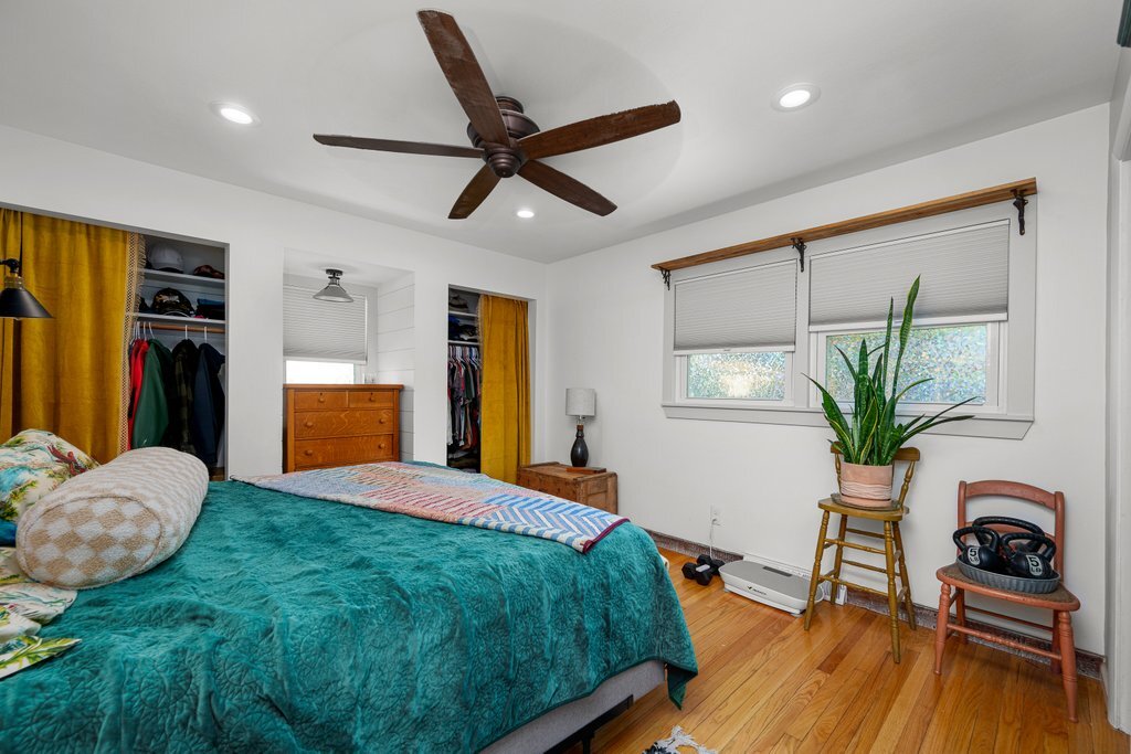 2831 Forest Road Property Photo 9