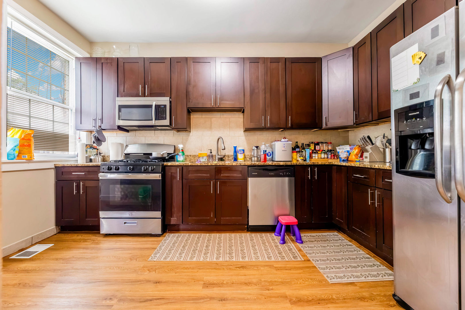 7006 S Calumet Avenue Property Photo 8