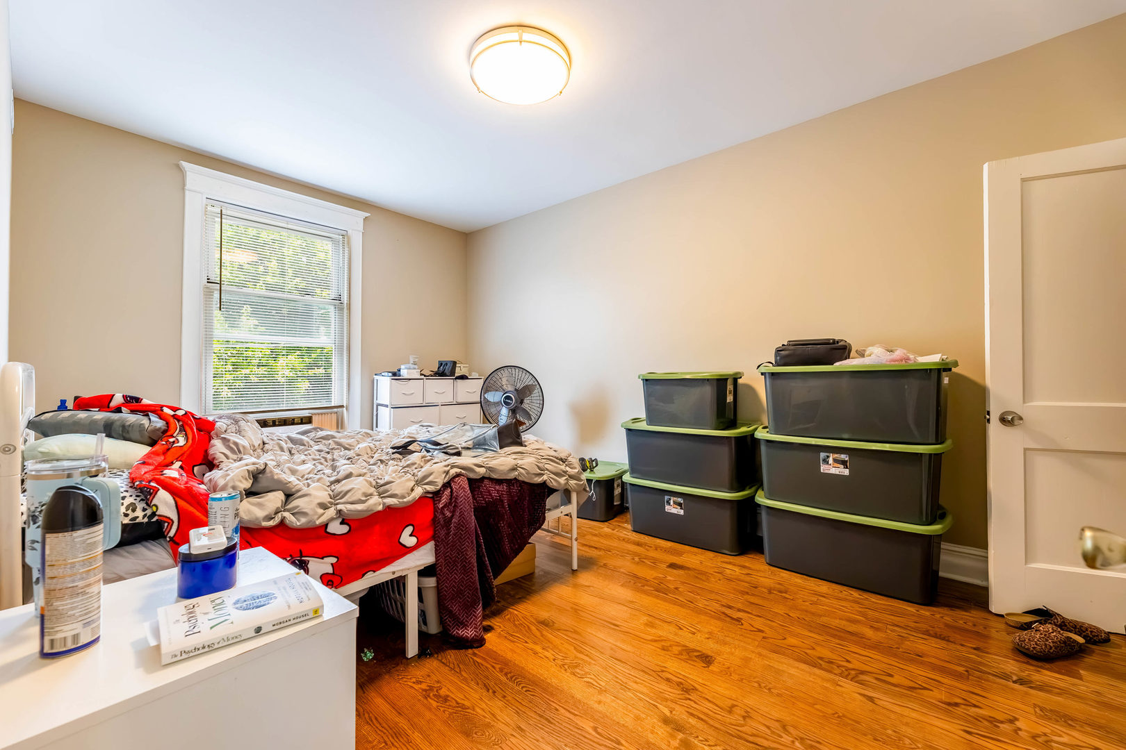 7006 S Calumet Avenue Property Photo 13