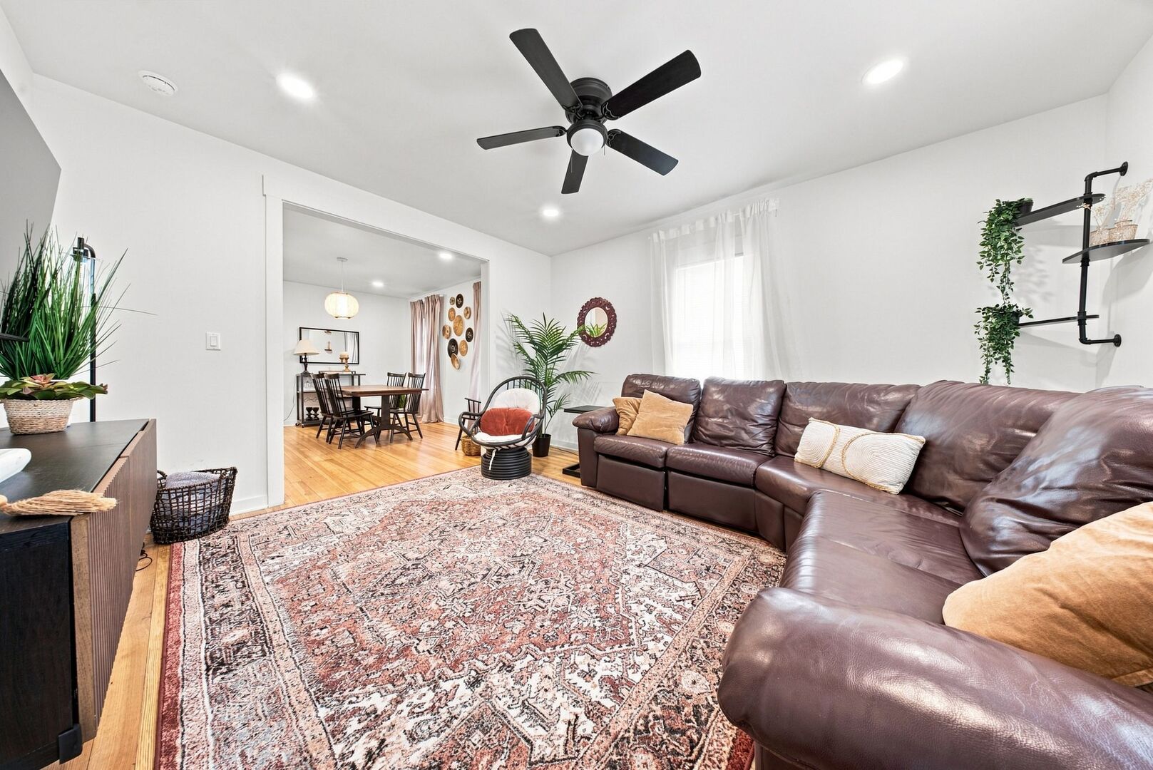 629 N Root Street Property Photo 6