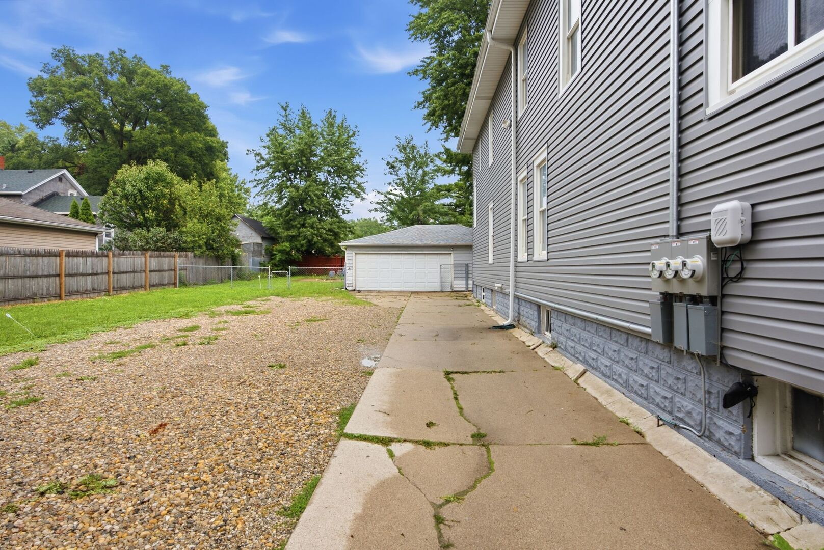 629 N Root Street Property Photo 28
