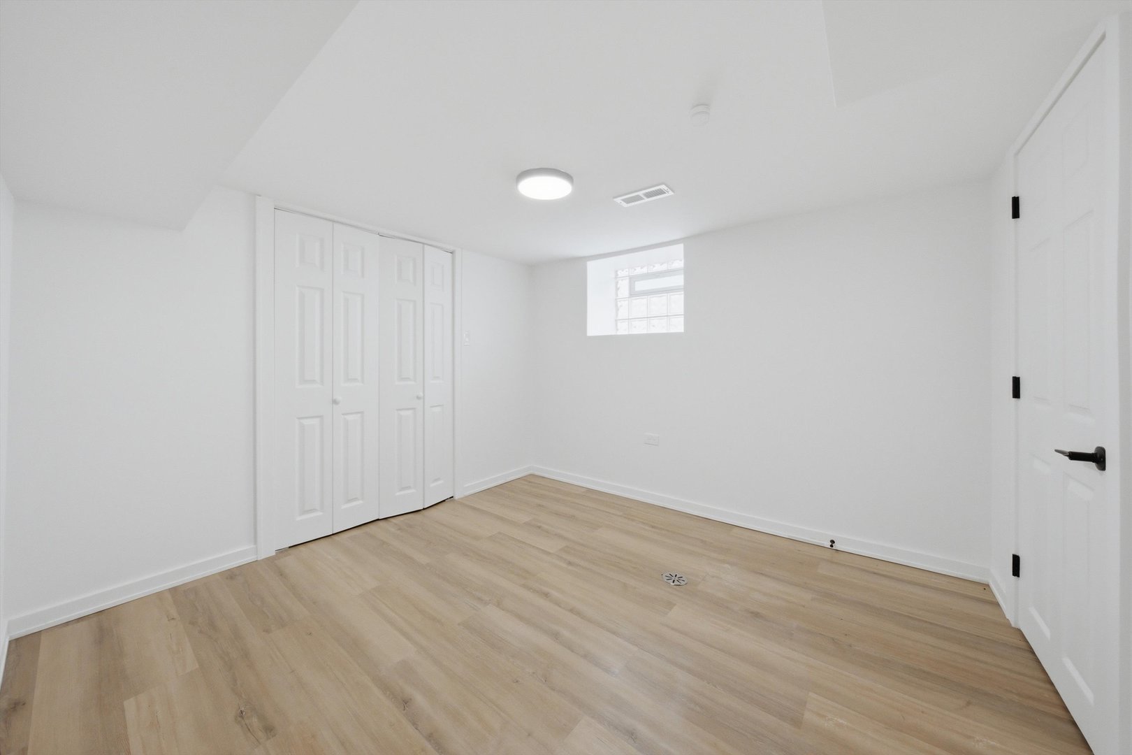 9925 S Beverly Avenue Property Photo 11