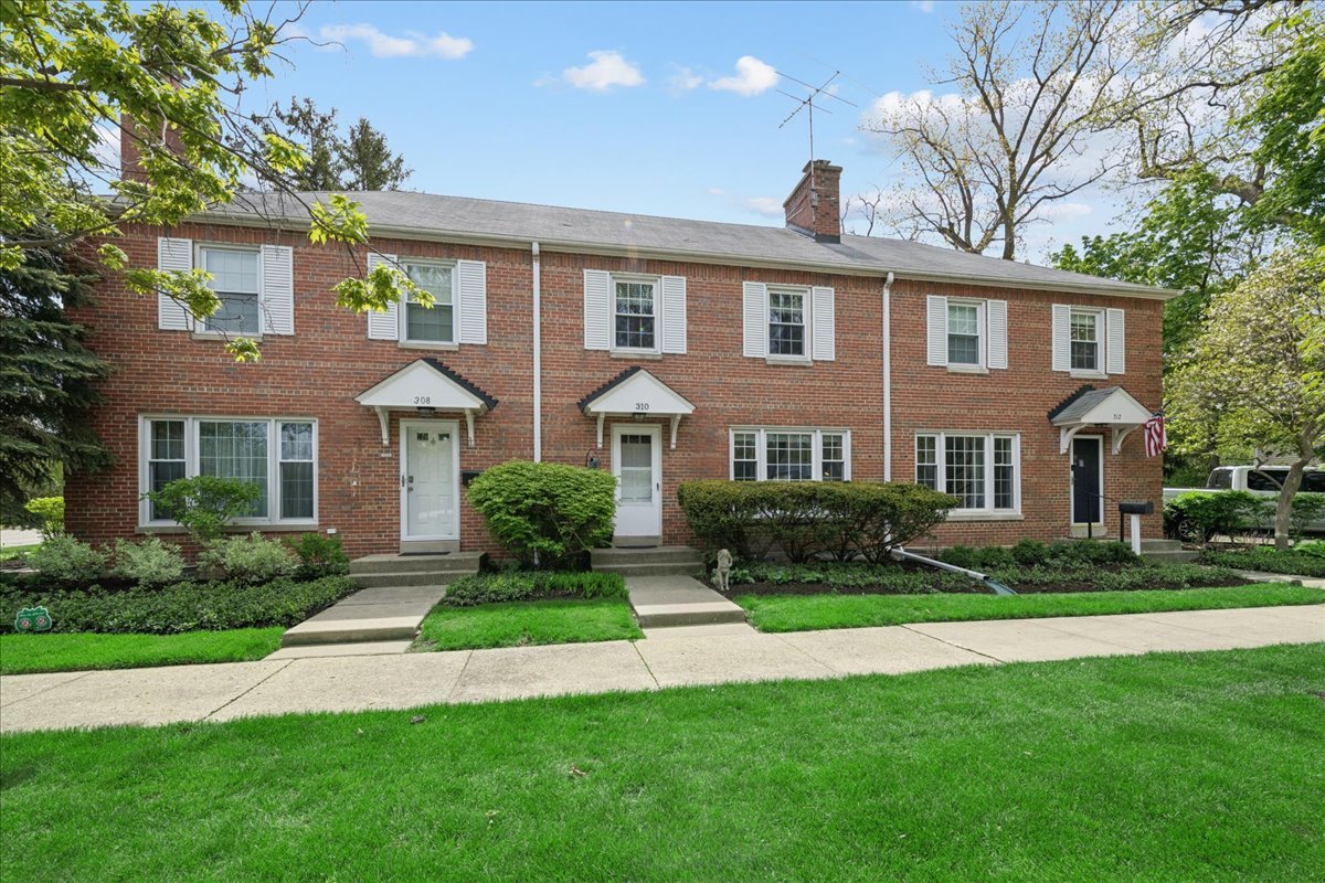 310 Jackson Avenue Property Photo 1
