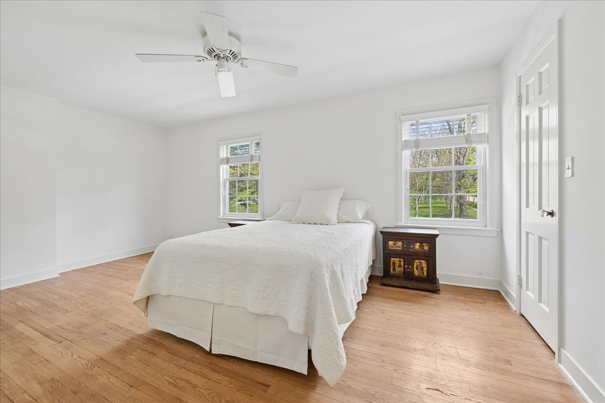 310 Jackson Avenue Property Photo 11