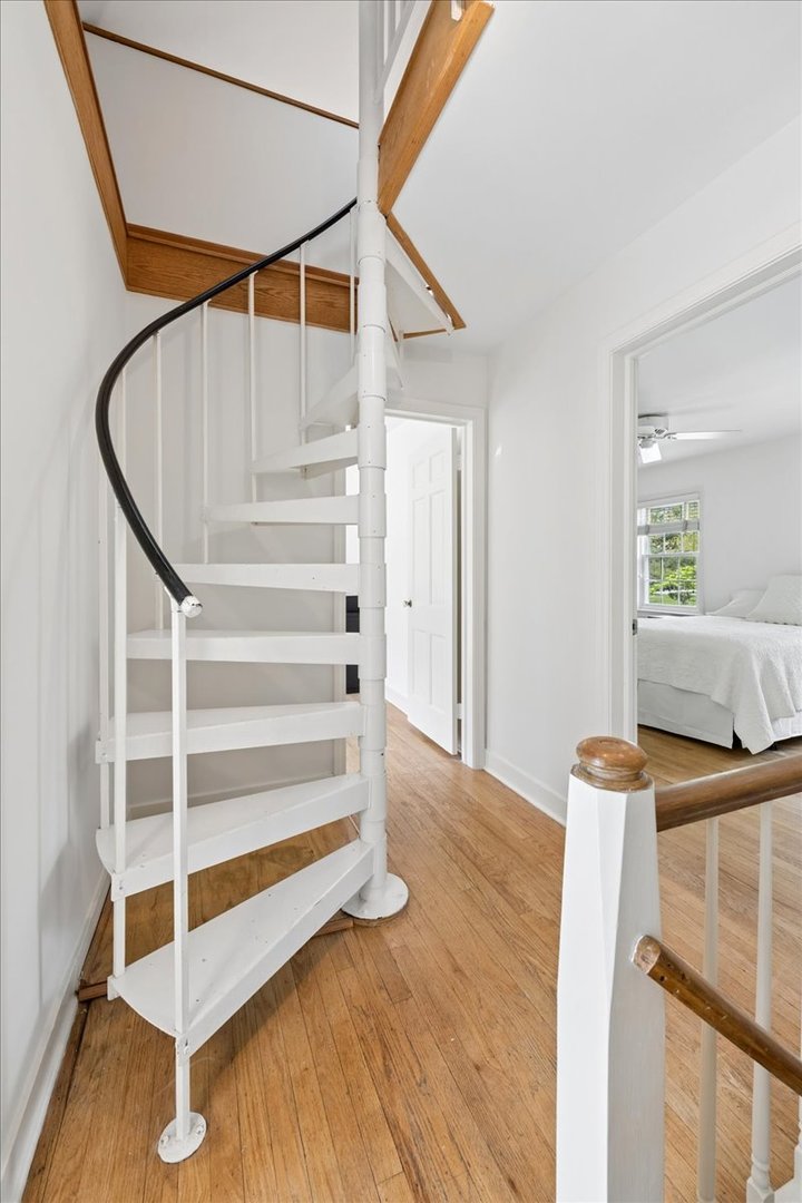 310 Jackson Avenue Property Photo 15