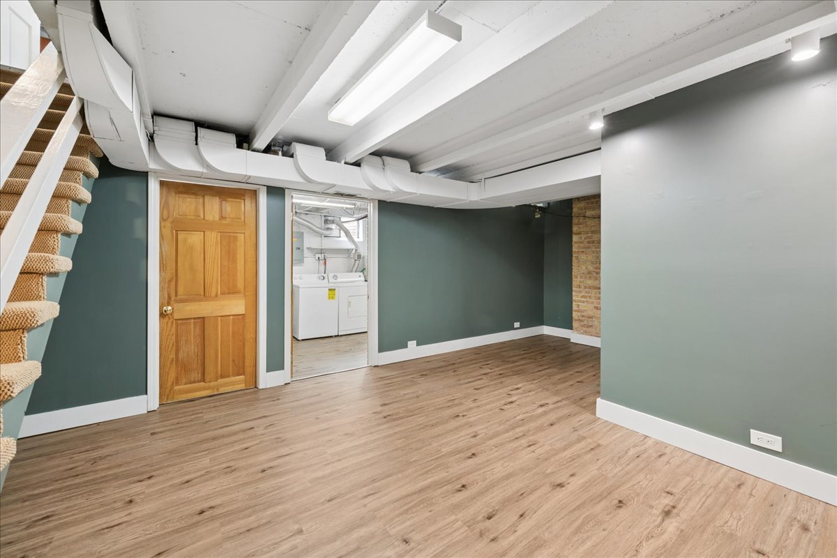 310 Jackson Avenue Property Photo 18