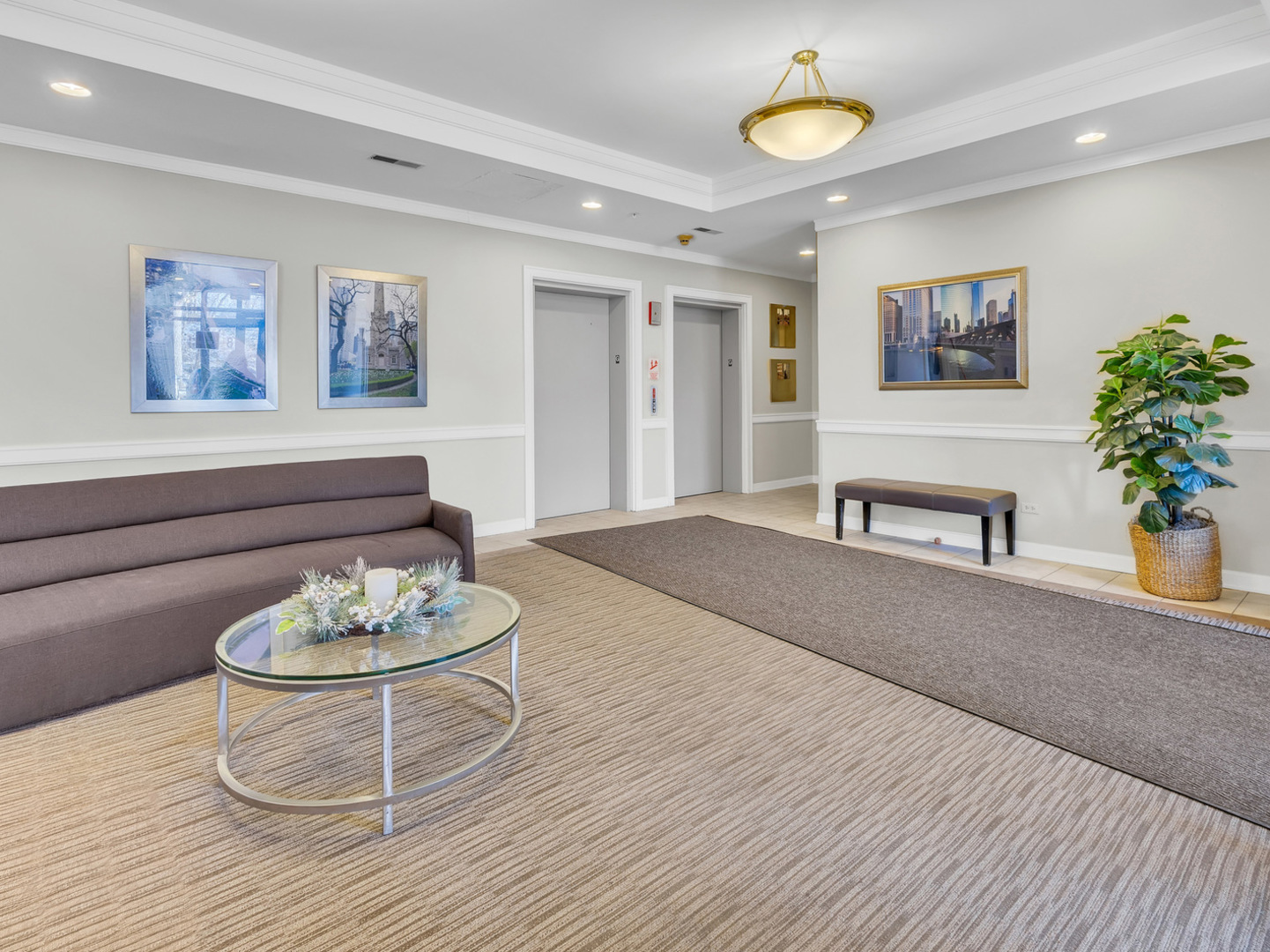 811 Chicago Avenue 308 Property Photo 2