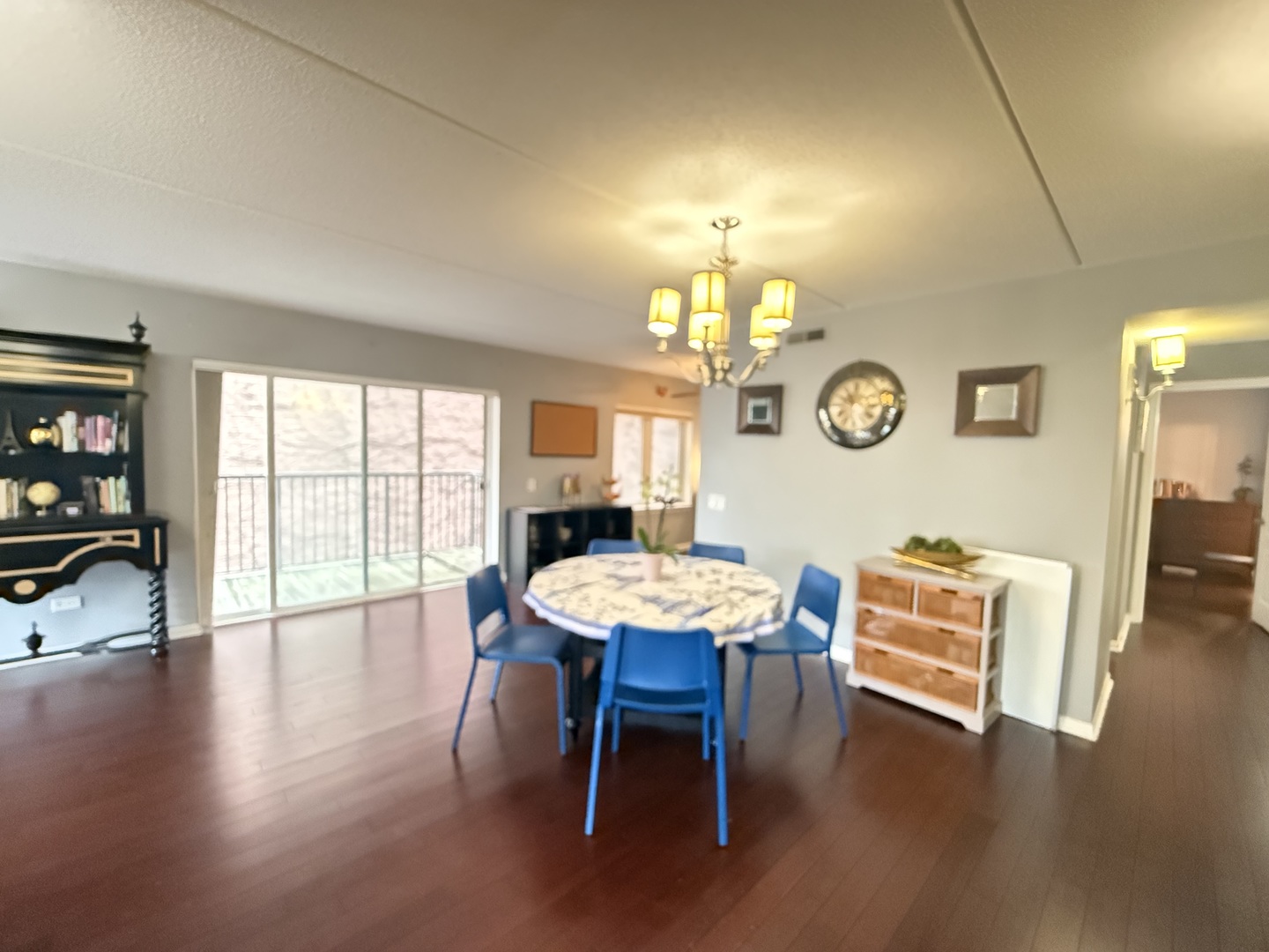 811 Chicago Avenue 308 Property Photo 5