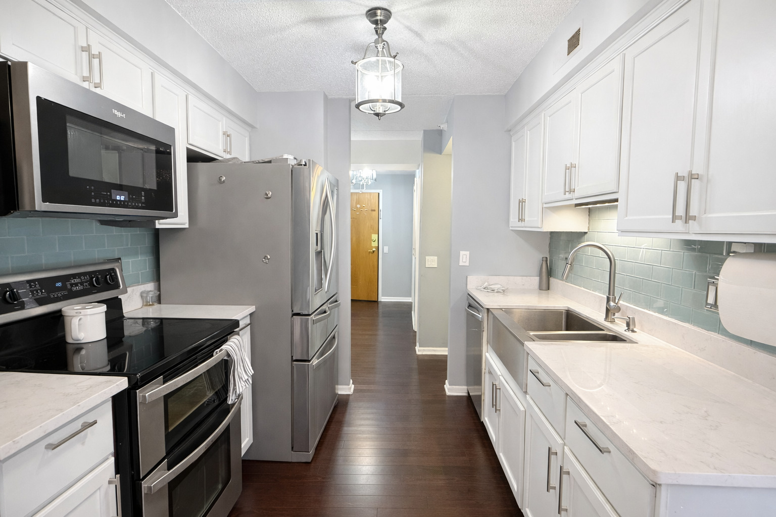 811 Chicago Avenue 308 Property Photo 10