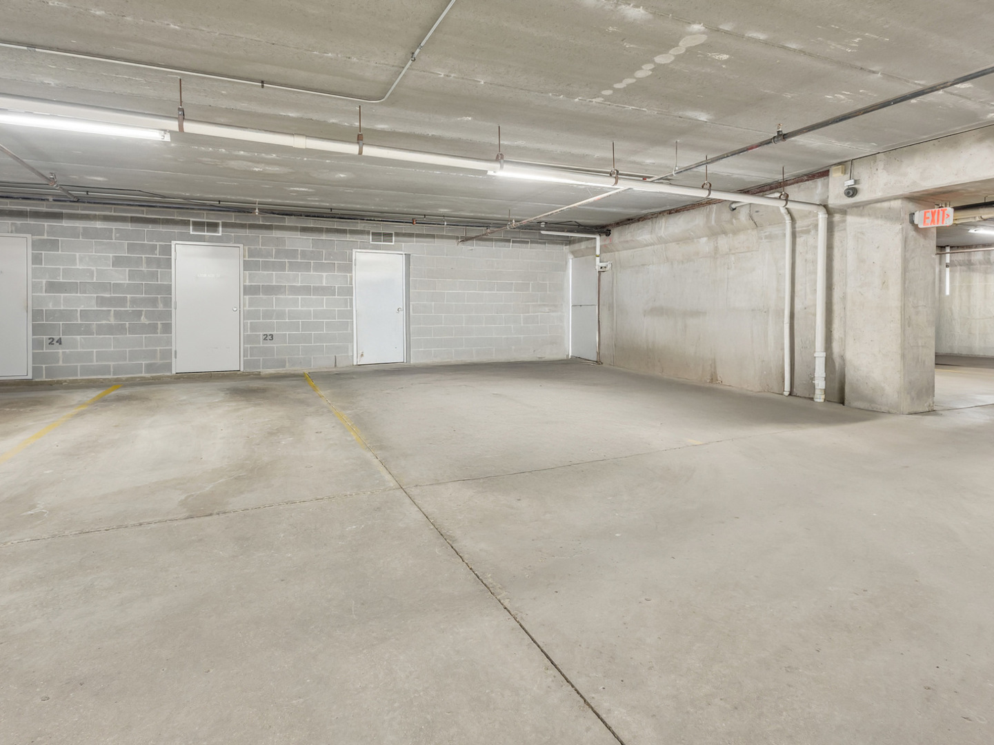 811 Chicago Avenue 308 Property Photo 20