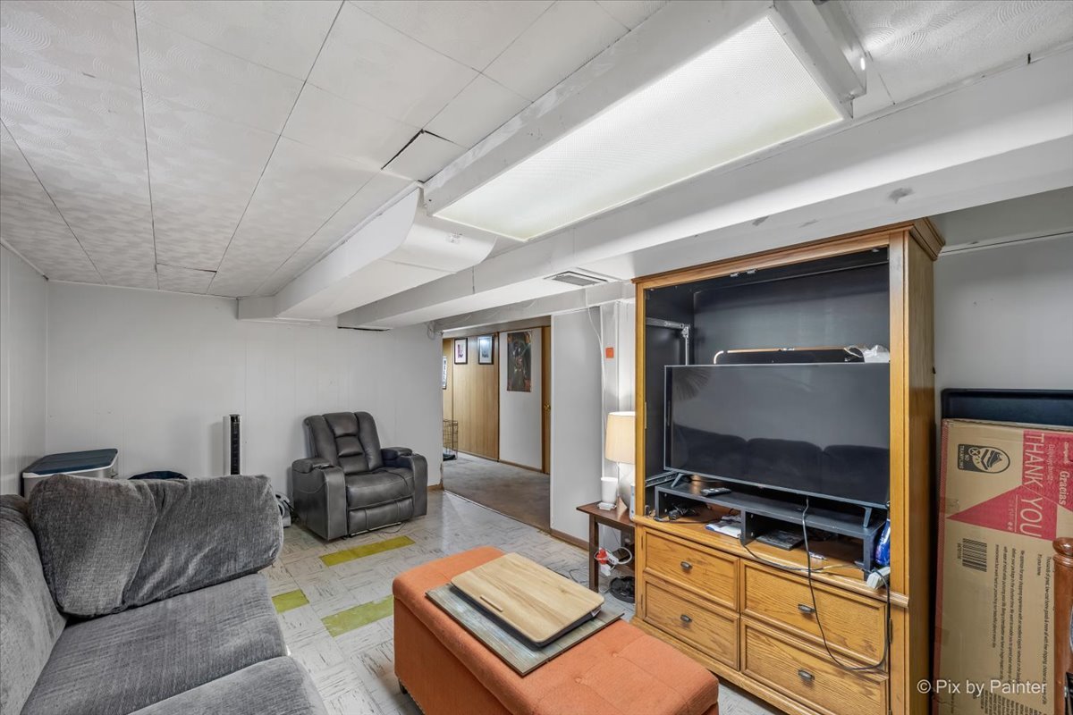 743 Newcastle Avenue Property Photo 22