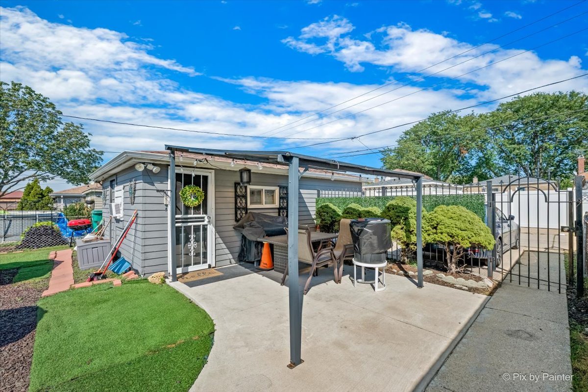 743 Newcastle Avenue Property Photo 34