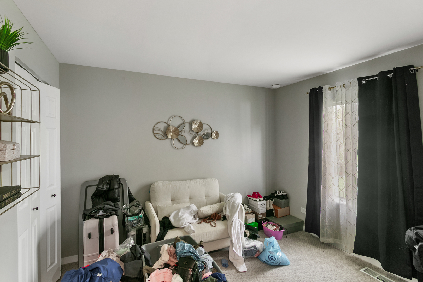 18200 Fountainbleau Drive Property Photo 7
