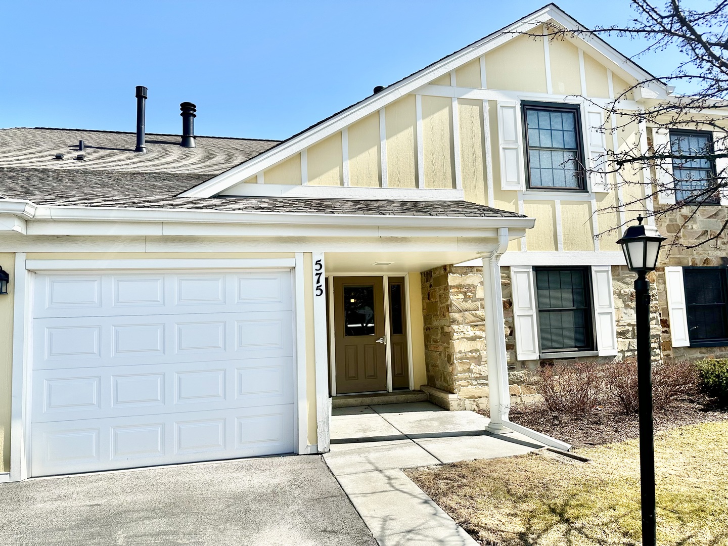 575 Greystone Lane A2 Property Photo 1