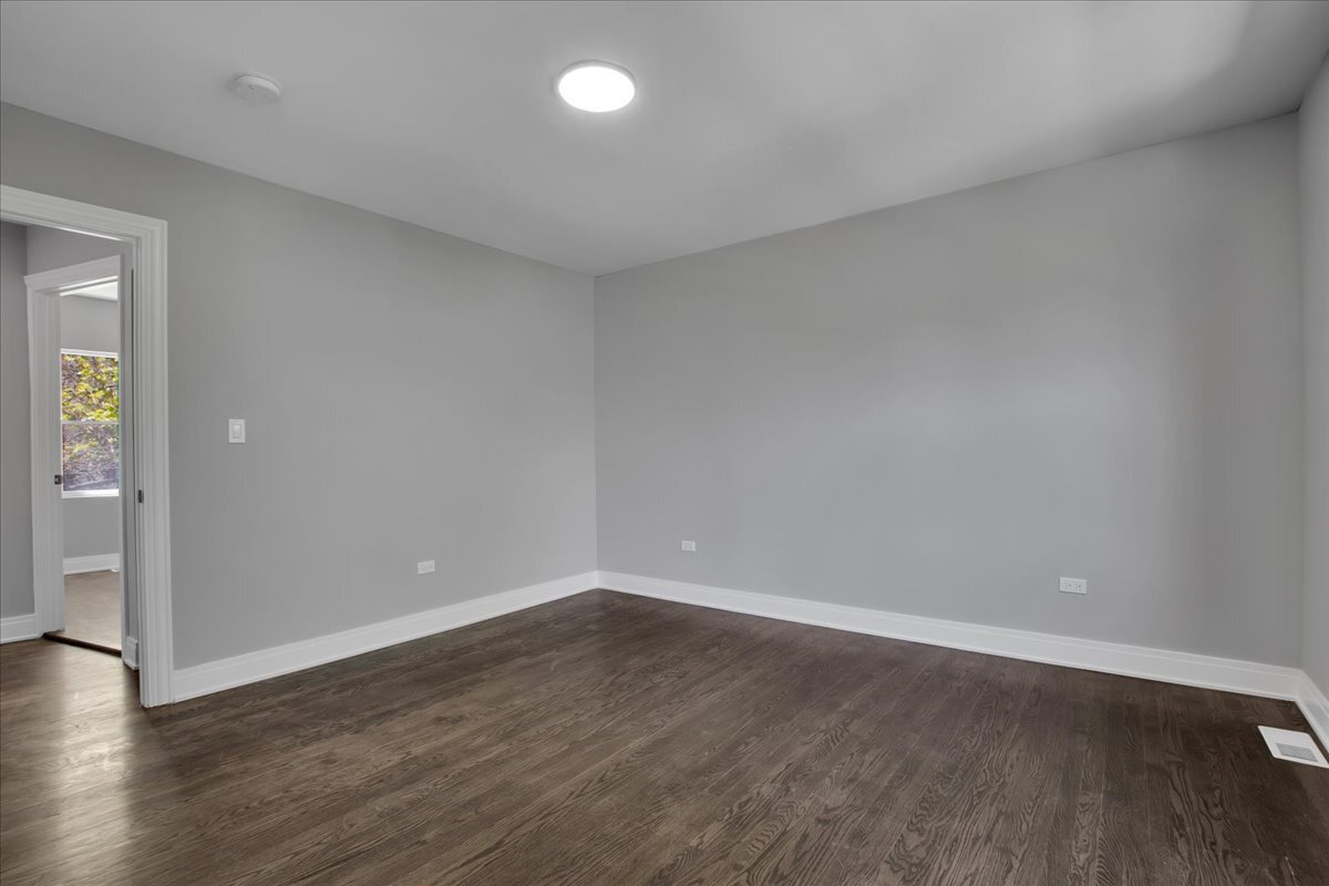 735 E 105th Street Property Photo 21