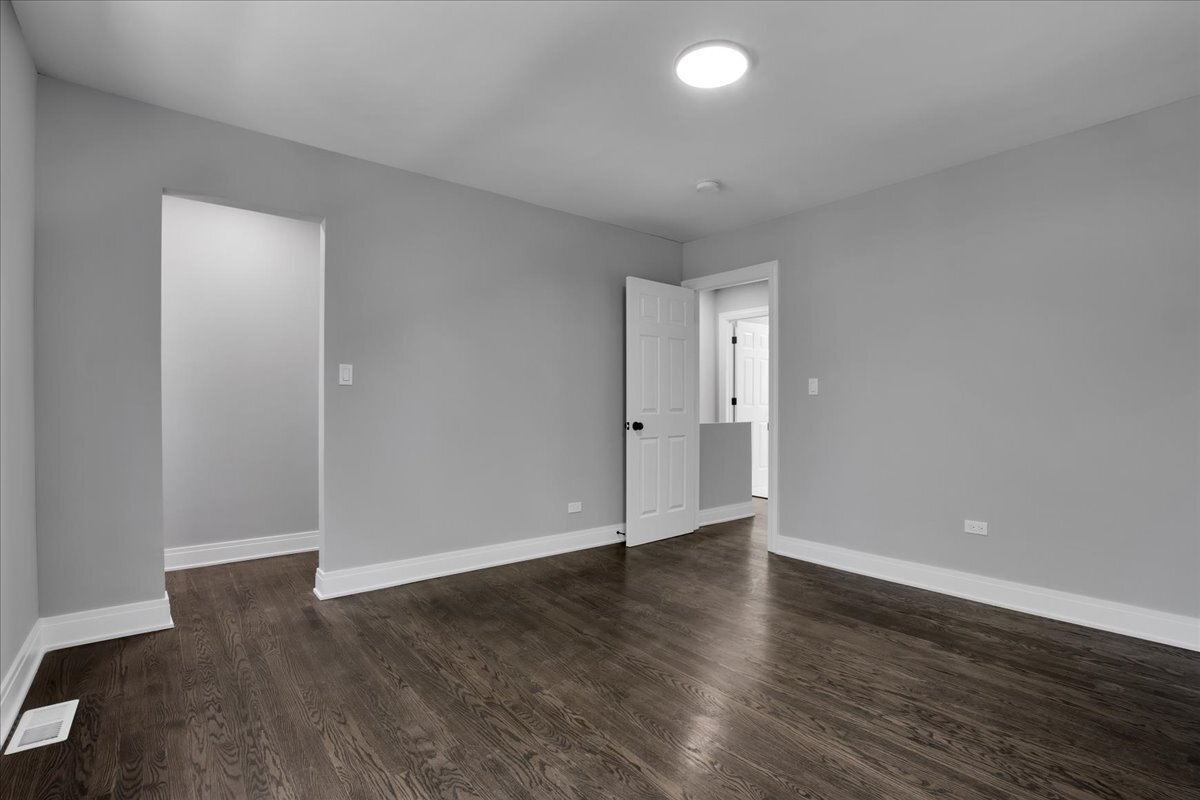 735 E 105th Street Property Photo 22