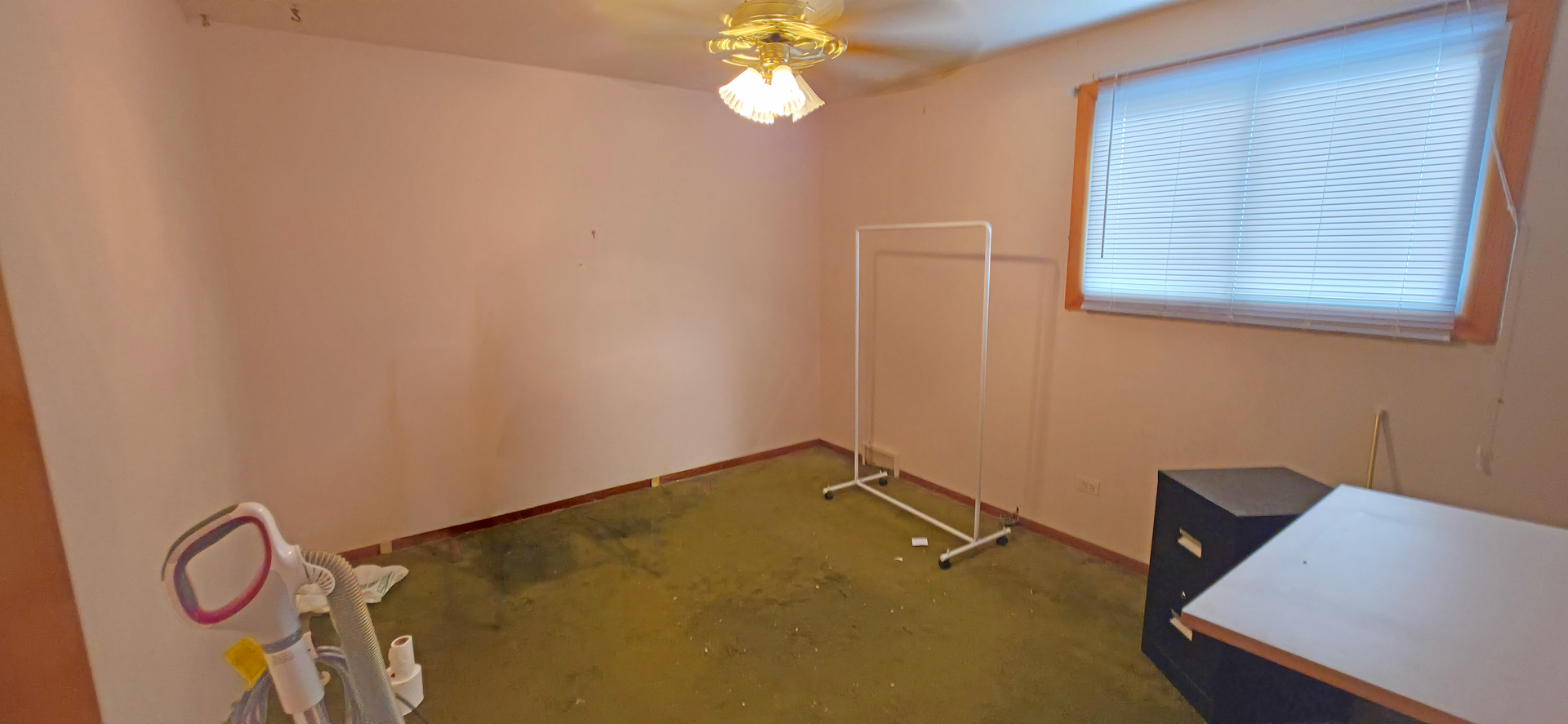 7960 S Kenneth Avenue Property Photo 18