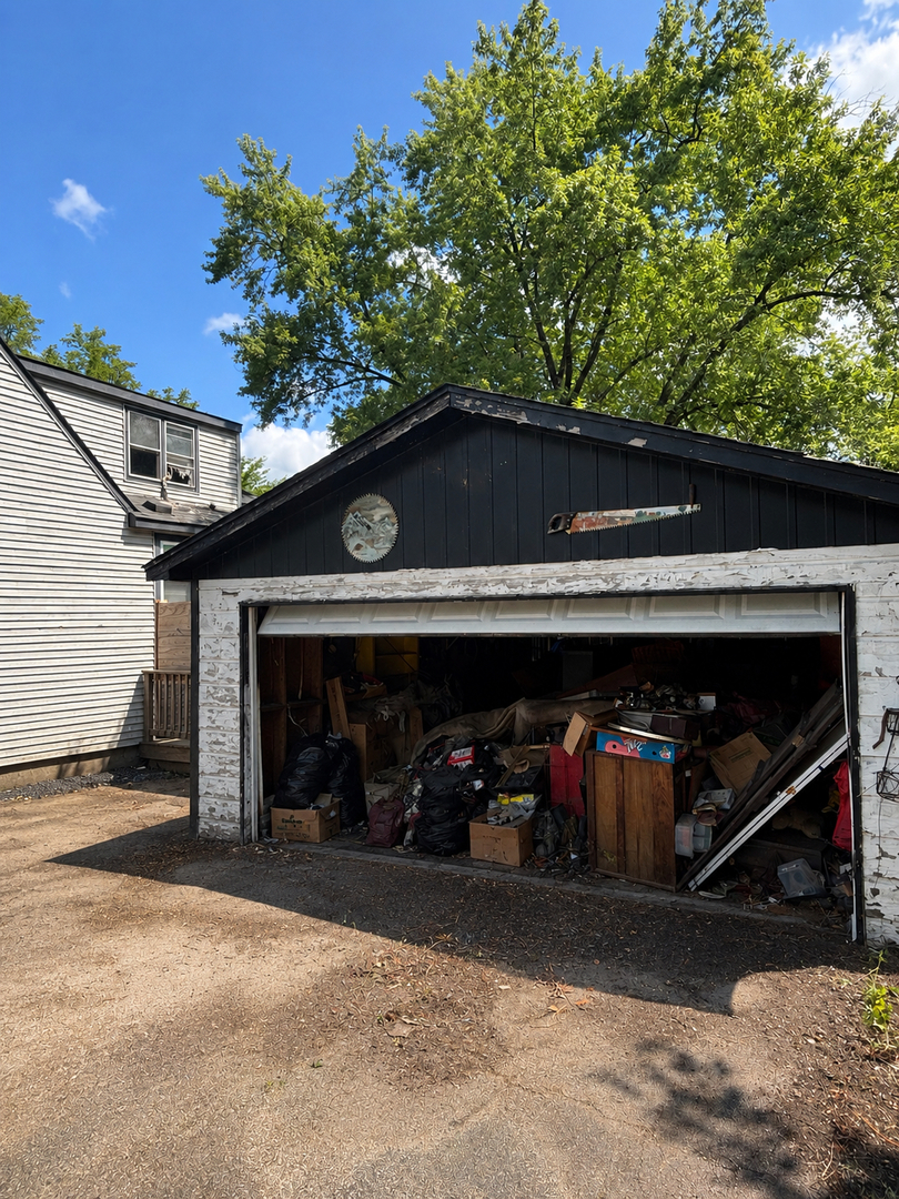 1111 Idlewild Drive Property Photo 2