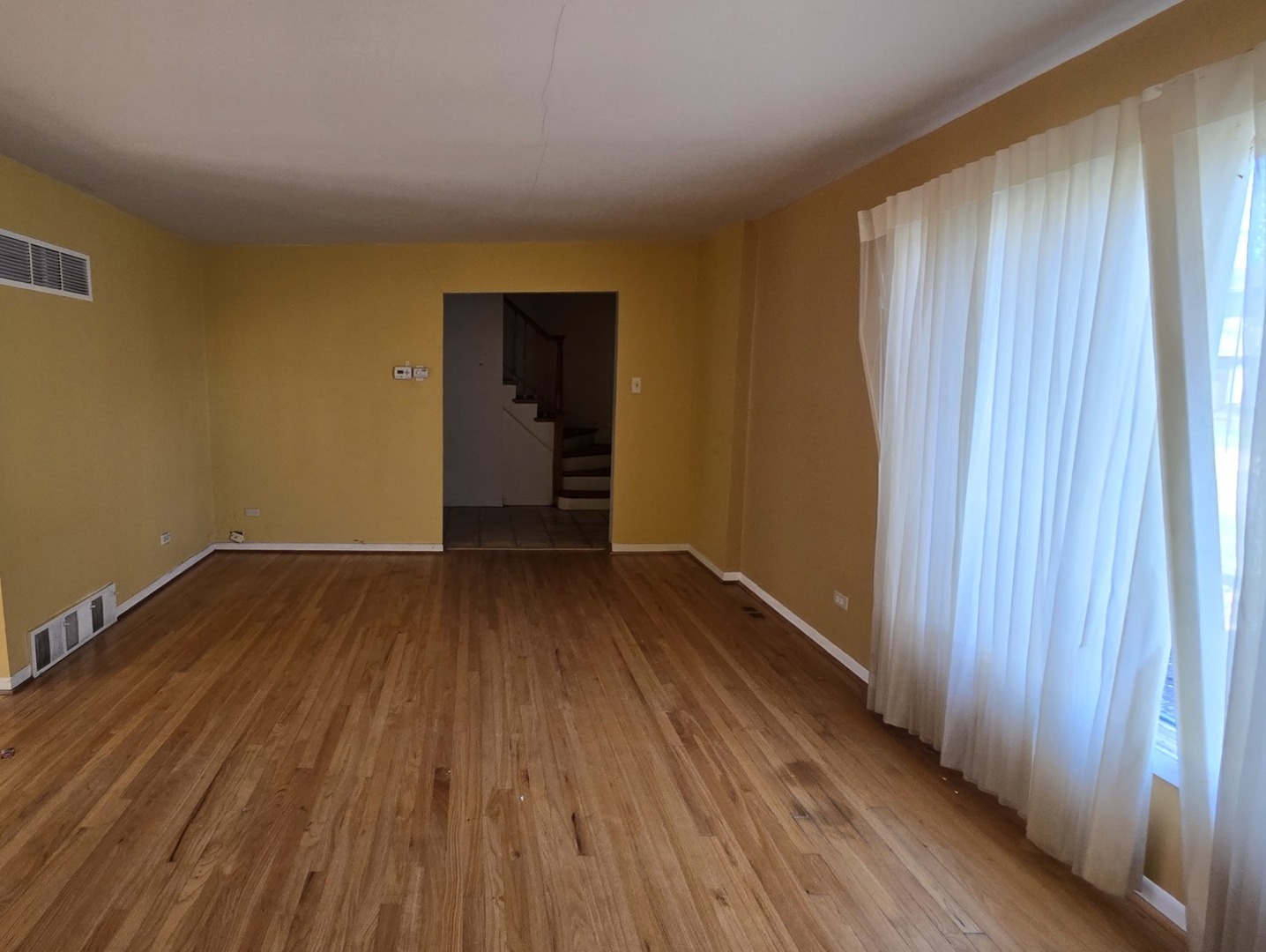 303 Jackson Street Property Photo 4