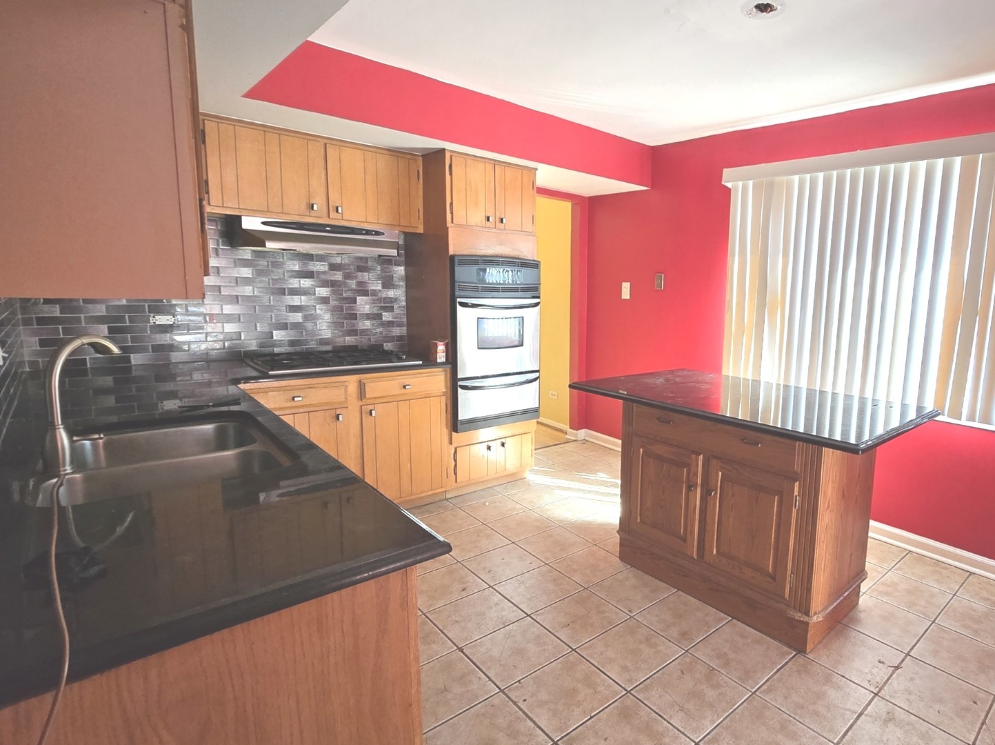 303 Jackson Street Property Photo 7
