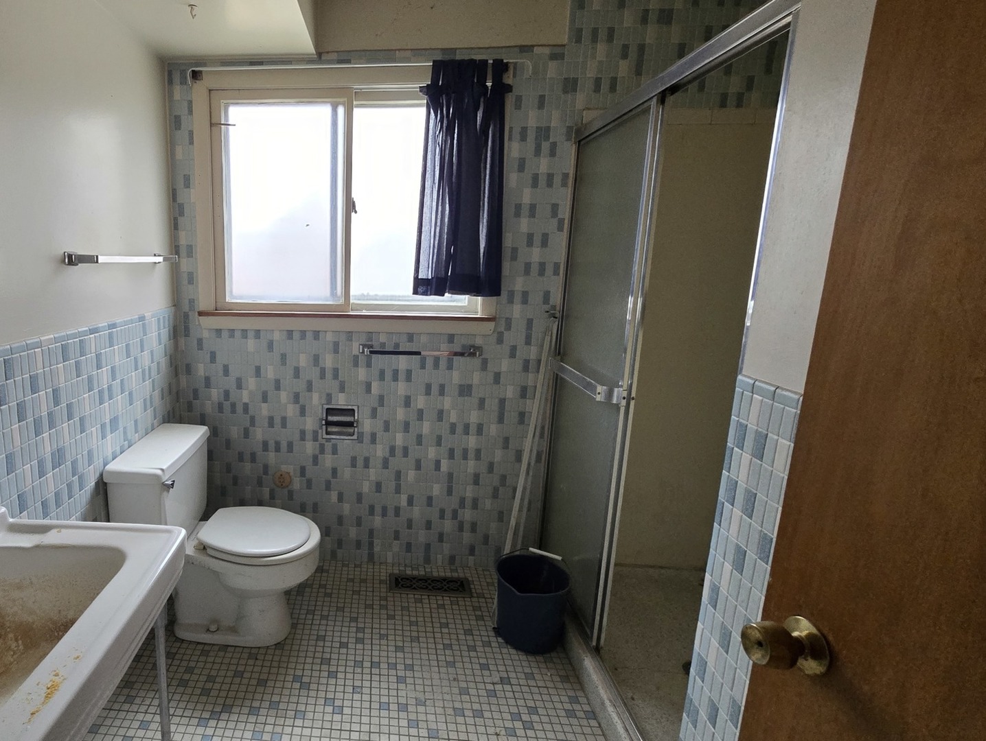 303 Jackson Street Property Photo 10