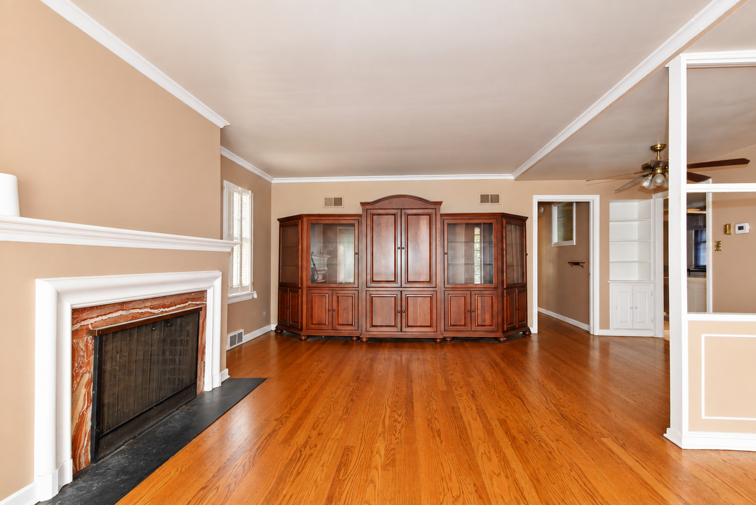2631 Central Drive Property Photo 9