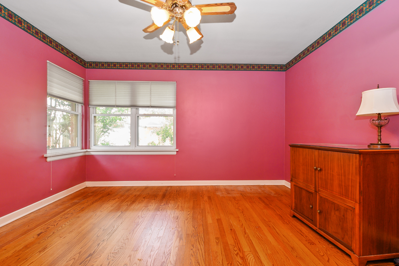 2631 Central Drive Property Photo 12
