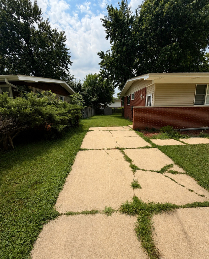 834 W Strieff Lane Property Photo 2