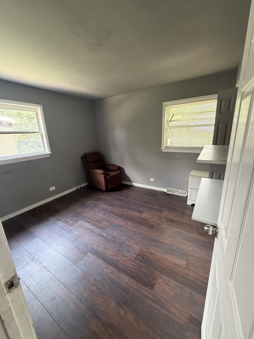 834 W Strieff Lane Property Photo 8